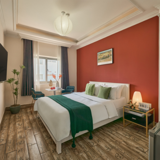 CN5 - Deluxe Room
