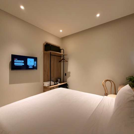 CN10 - Deluxe Double Room
