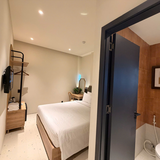 CN10 - Deluxe Double Room