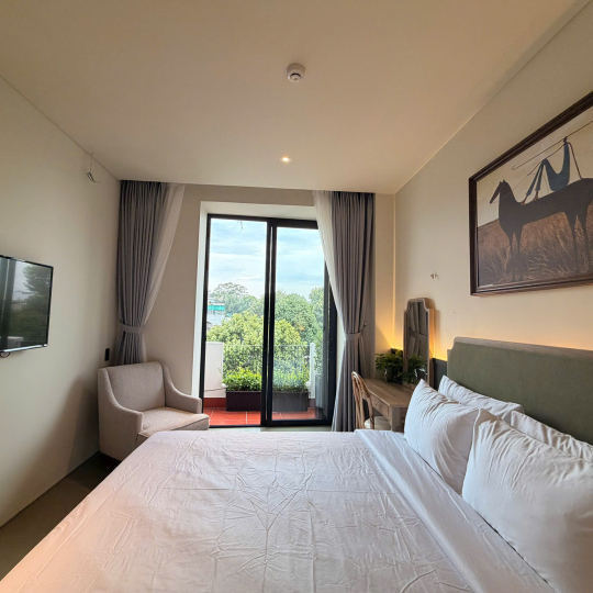 CN10 - Suite with city view